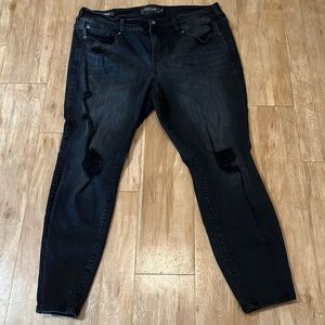 Black Torrid Distressed Jegging